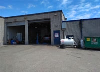 private automotive repair centre - 1