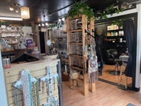 tanning hairstyling piercing retail - 3