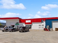 4211 25 avenue tenanted - 2