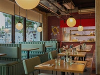 casual franchised dining restaurant - 1