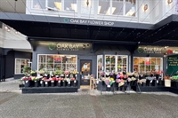 longstanding flower shop oak - 2