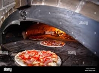 london thin crust pizza - 1