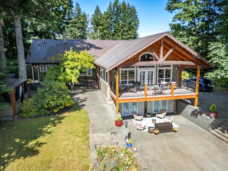Saratoga Beach Vancouver Island Airbnb