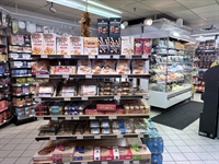 30-years supermarket property with - 1