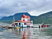 rare lakefront marina resort - 1