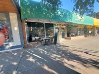 restaurant downtown squamish - 1