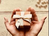 courier gift shop money