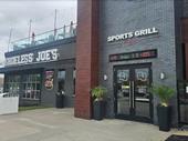 shoeless joe bar grill