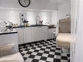 established beauty salon whistler