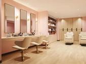kelowna established full-service luxury