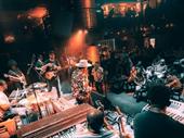 live music bar lounge