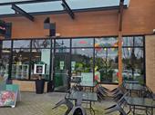 restaurant located broadmead village