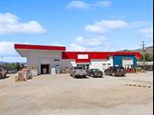4211 25 avenue tenanted